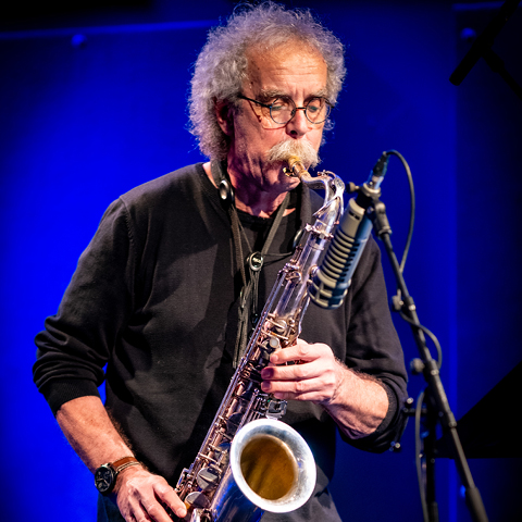 Ronald Bergmayr – saxophones, flutes